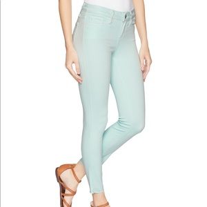 NWT Paige Verdugo Crop Raw Hem Skinny Jean